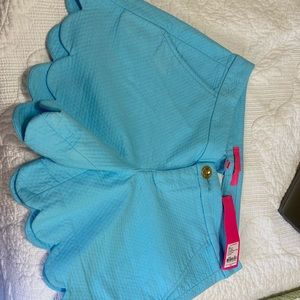 Lilly Pulitzer Buttercup shorts size 00!